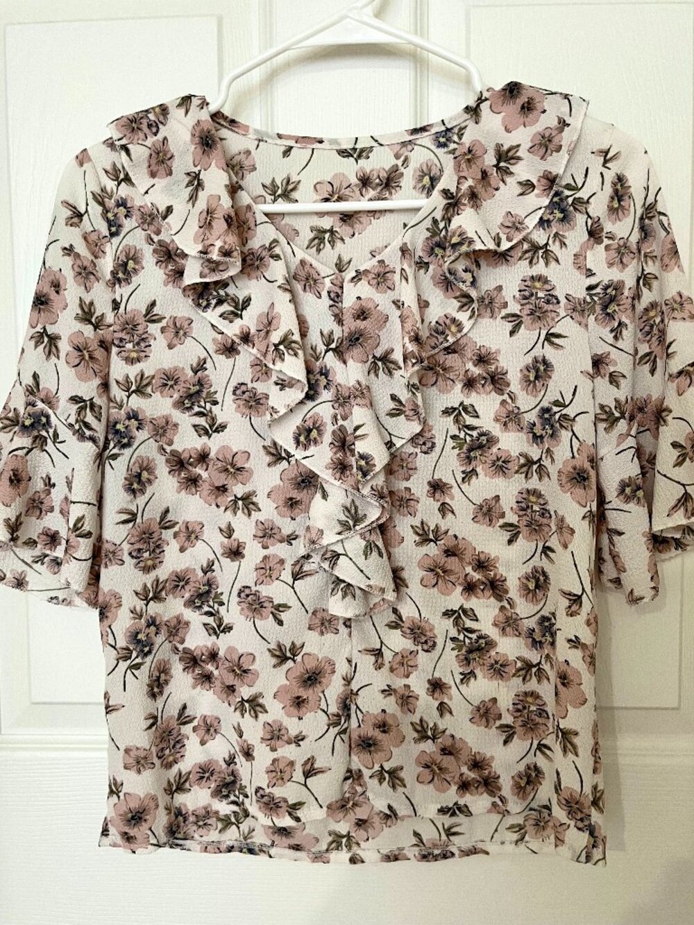 Vintage-Inspired Floral Georgette Ruffle Blouse | Size Small